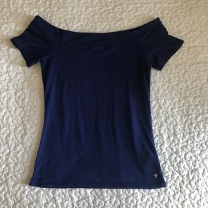 Sold❌ Guess off-the-shoulder top!